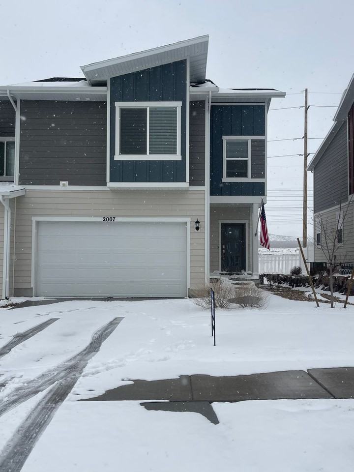 2007 North Chianti Street - Photo 2 of 23