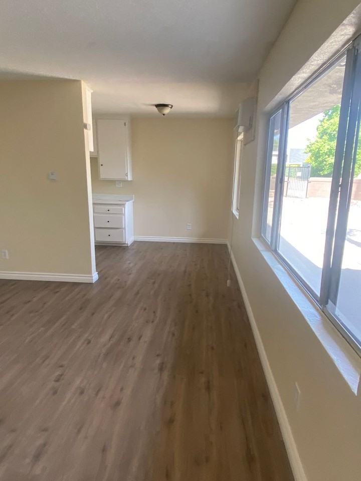 4810 Sierra Way - Photo 2 of 9