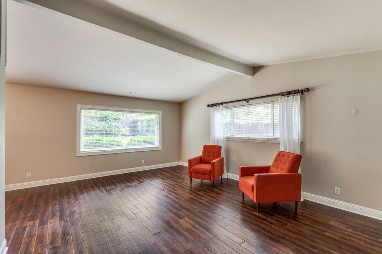 8730 Sagebrush Ln - Photo 2 of 25