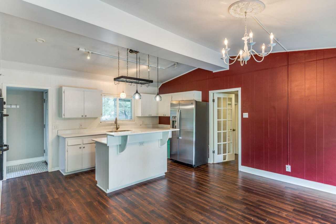 8730 Sagebrush Ln - Photo 4 of 25
