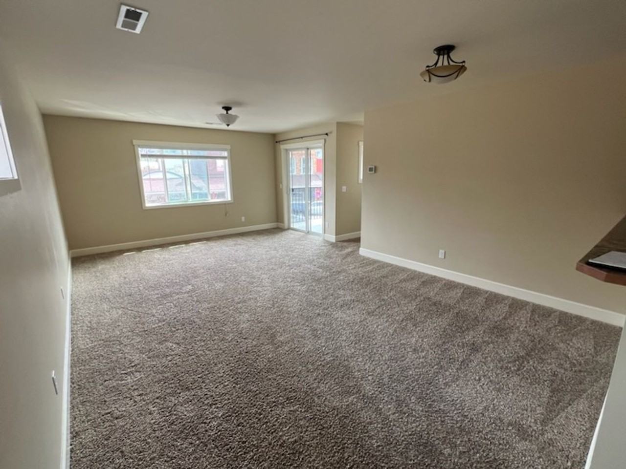 131 Cottage Ave - Photo 2 of 14