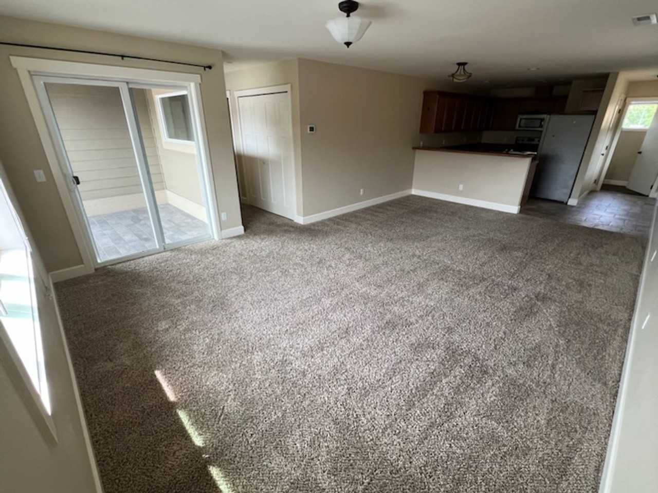 131 Cottage Ave - Photo 3 of 14