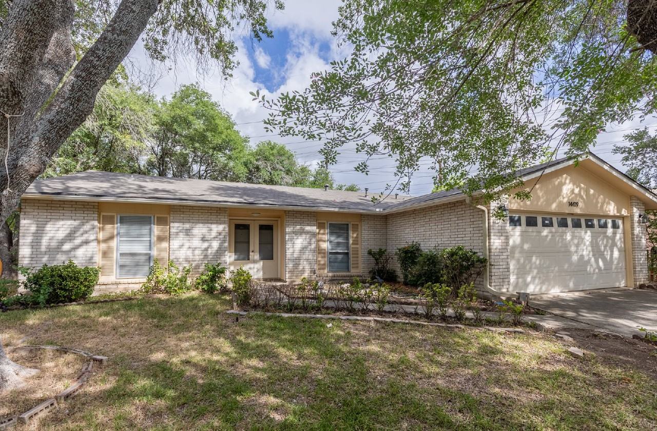 14419 Meadow Briar St - Photo 2 of 36