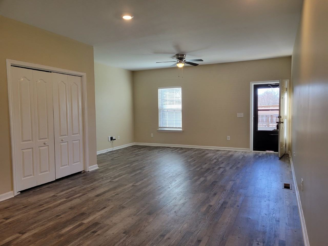 111 Calista Rd - Photo 3 of 14