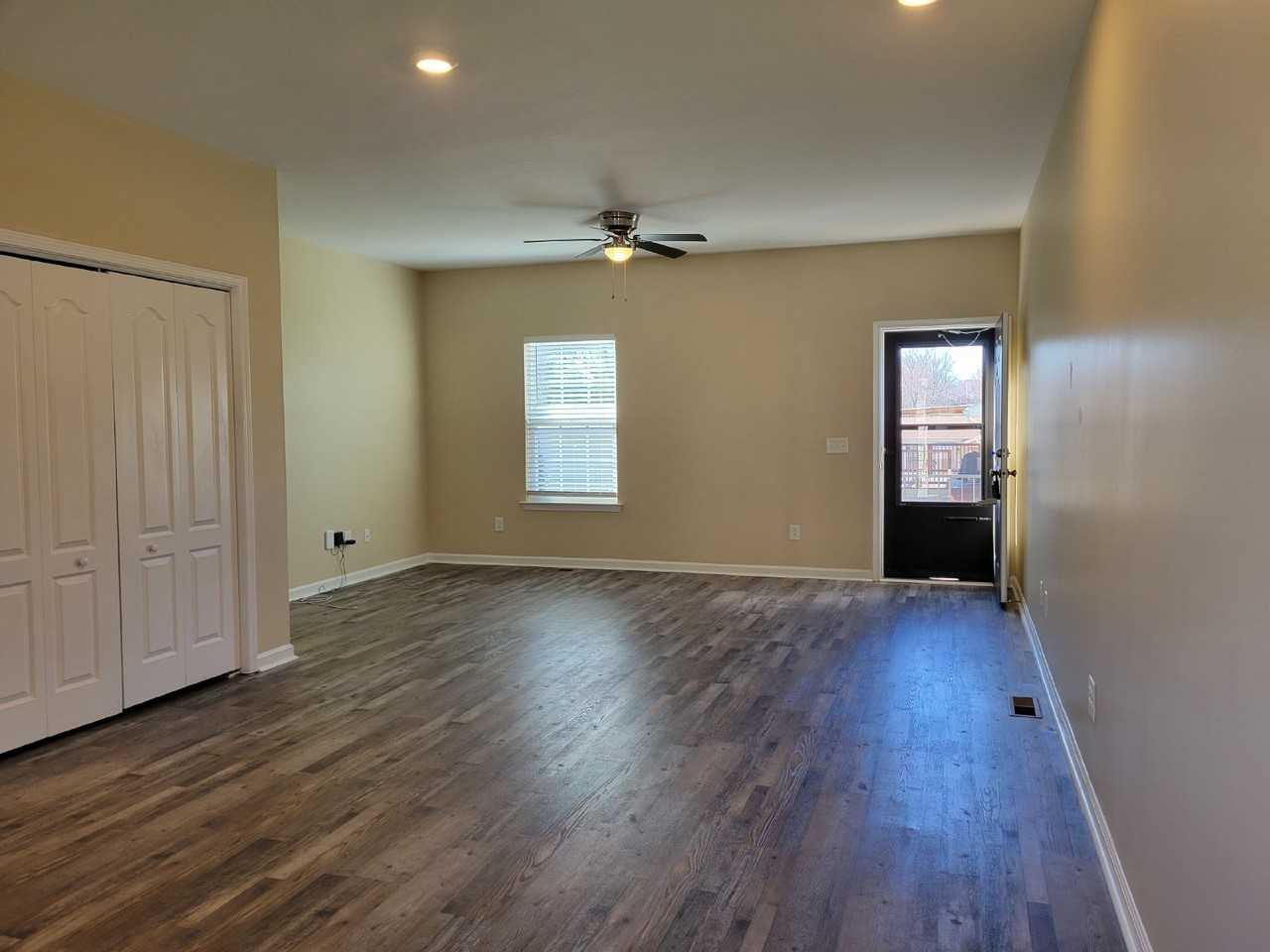 111 Calista Rd - Photo 6 of 15