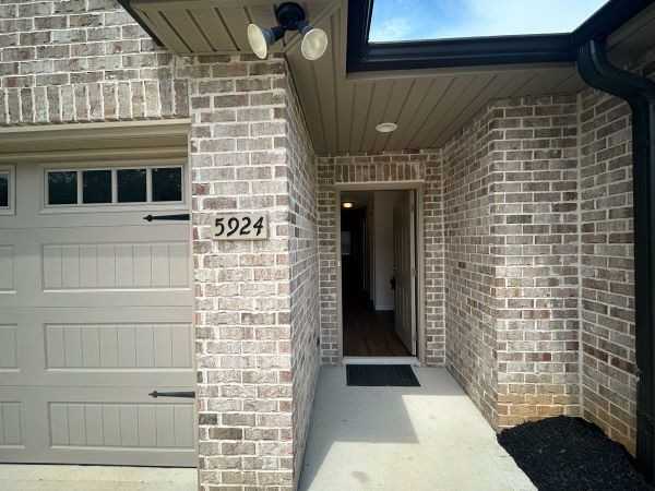 5924 Knox Hill Way - Photo 2 of 12