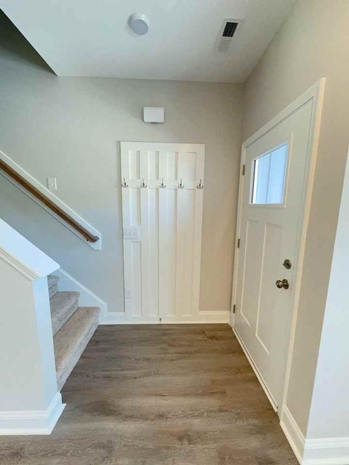 607 Jacks Crossing Dr - Photo 2 of 13