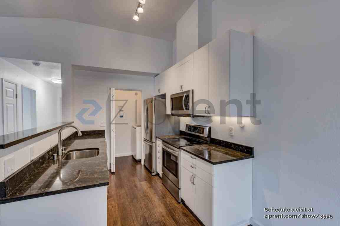 36 Schooner Ct - Photo 3 of 17