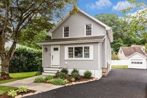 featured image of 84 Orchard St #NA