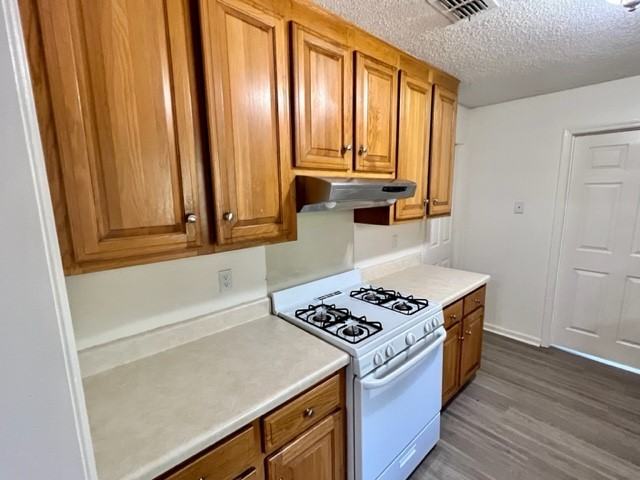 322 W Franklin St #NA - Photo 2 of 15