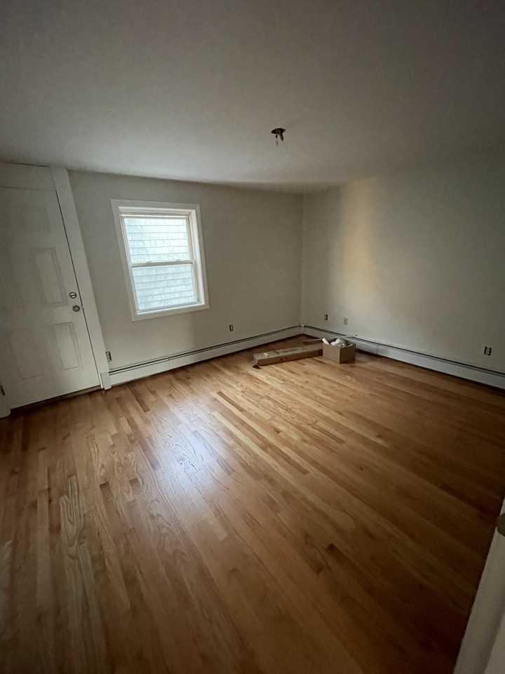 338 Ferry St #3EAST - Photo 6 of 8