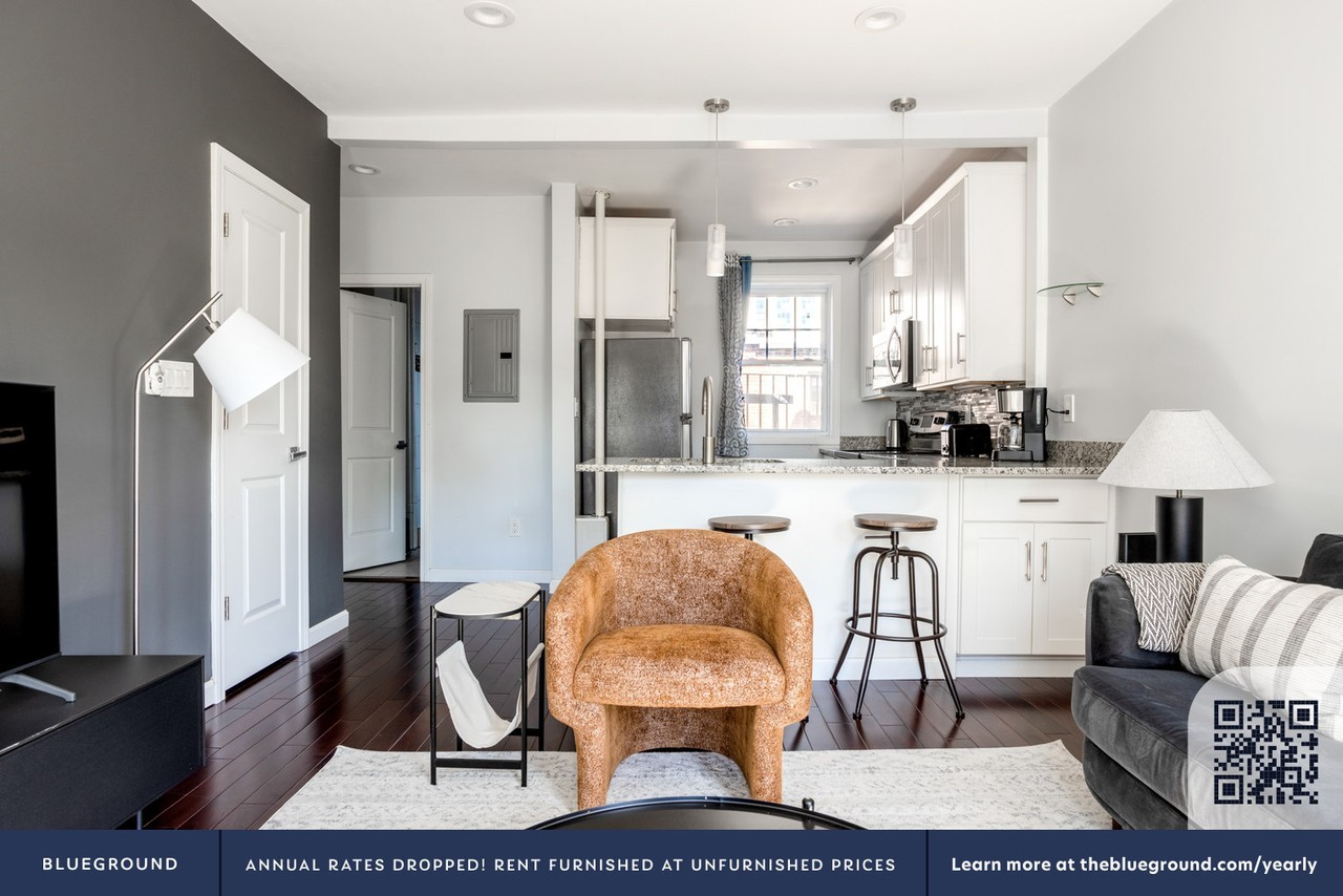 35 Queensberry St #745 - Photo 3 of 17