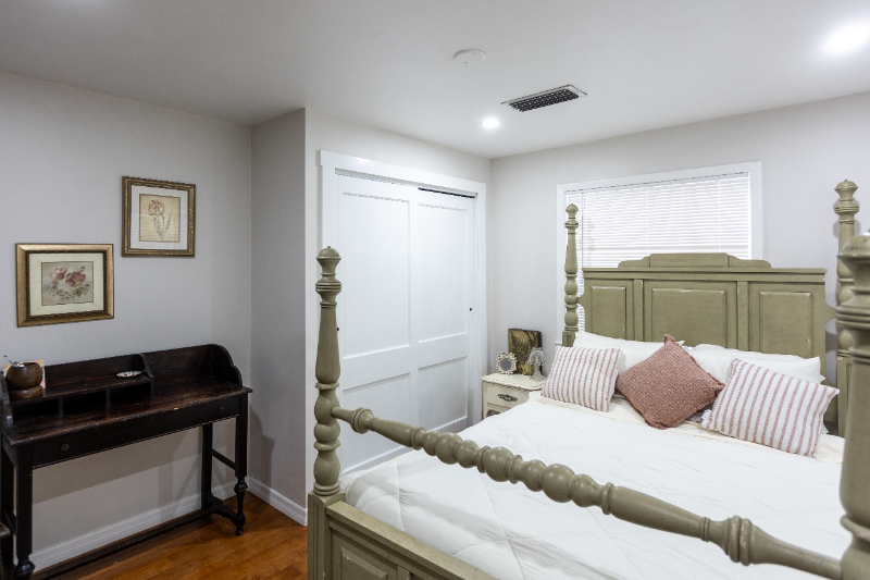 122 N Line Ave - Photo 6 of 8