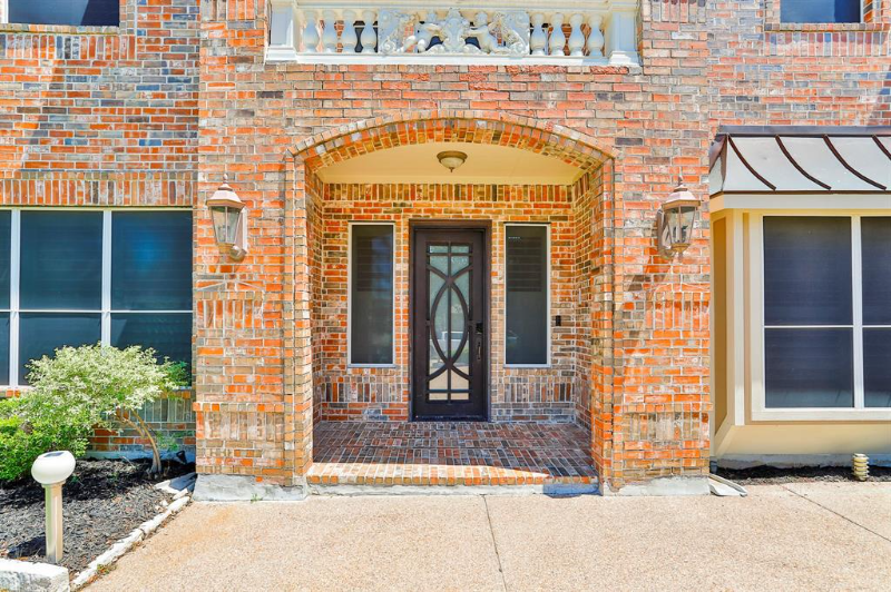 6016 Wayne Ct - Photo 2 of 20