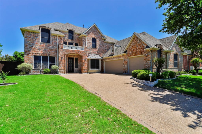 6016 Wayne Ct - Photo 3 of 20