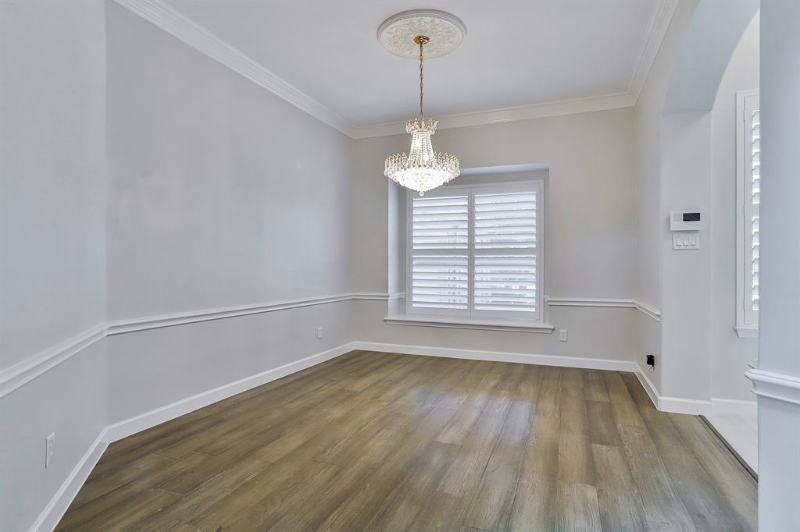 6016 Wayne Ct - Photo 4 of 20