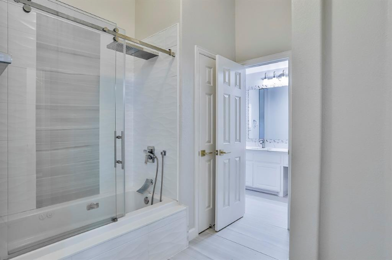 6016 Wayne Ct - Photo 5 of 20