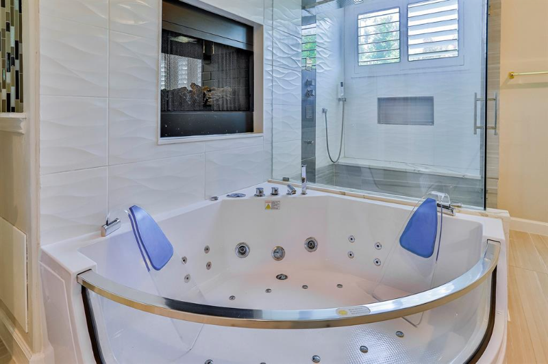 6016 Wayne Ct - Photo 6 of 20