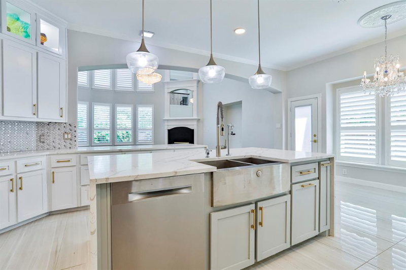 6016 Wayne Ct - Photo 7 of 20