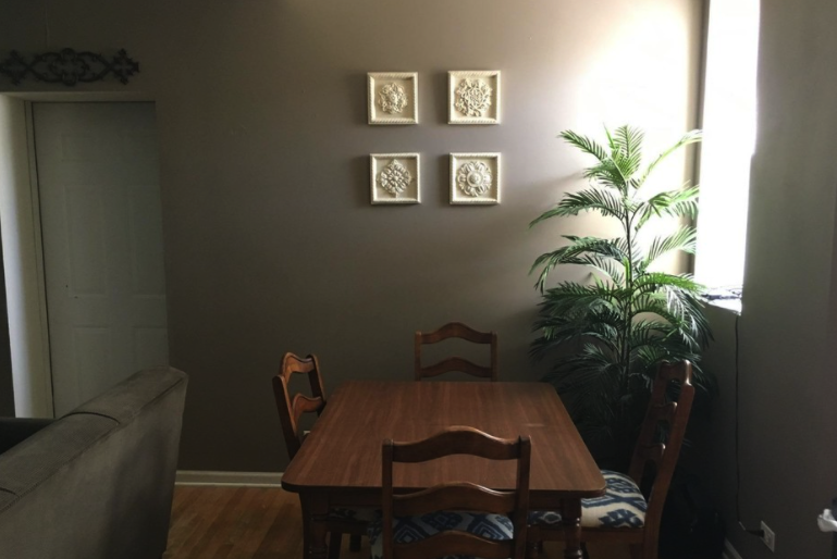 3221 North Kenmore Avenue - Photo 3 of 23