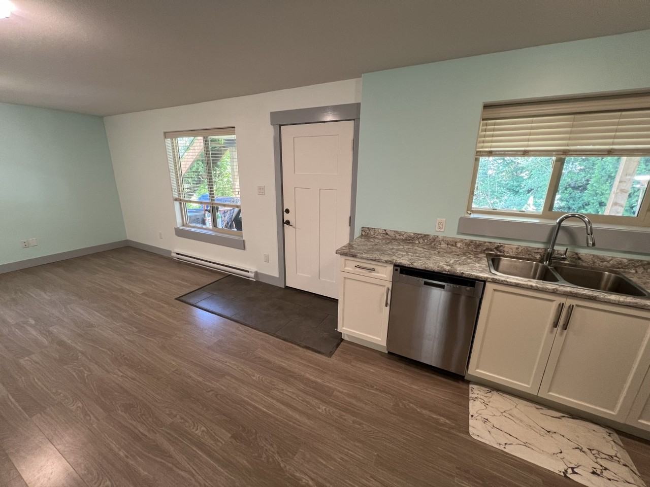 642A Sanderson Rd #A - Photo 3 of 14