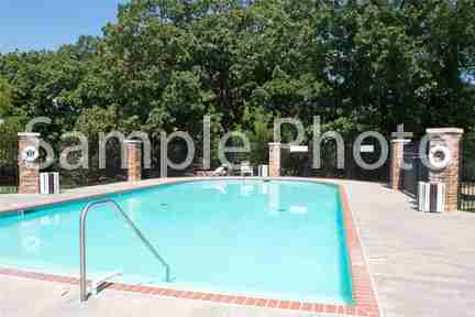 165 Yates Cir - Photo 2 of 5