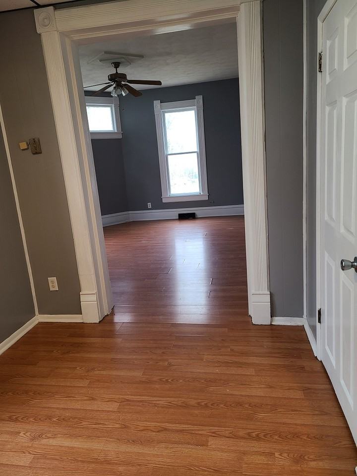 384 W North St #2 - Photo 4 of 7