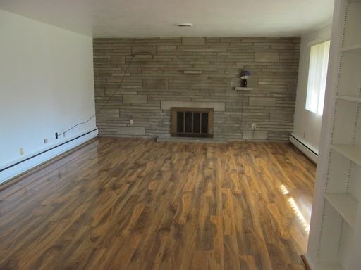 304 S Ironwood Dr - Photo 3 of 20