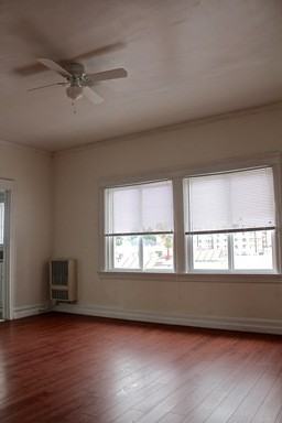 945 Beacon Ave - Photo 2 of 11