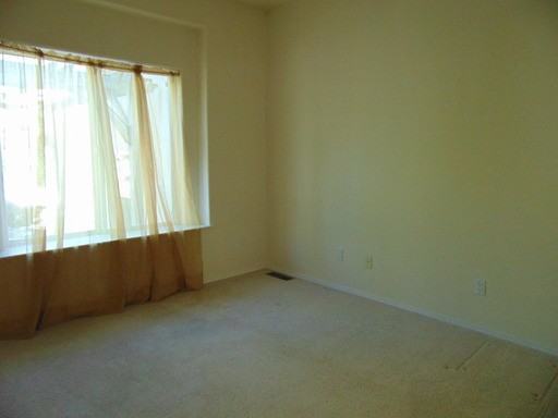 40 Oak Ct - Photo 3 of 19