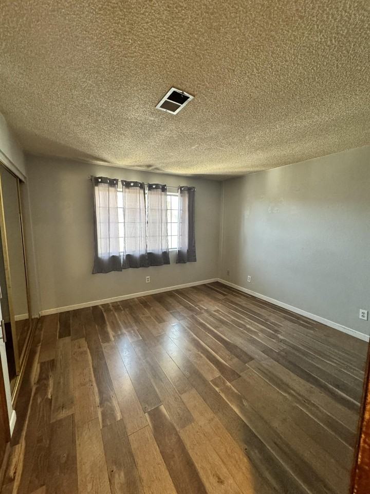1190 Ramar Rd #20 - Photo 7 of 19