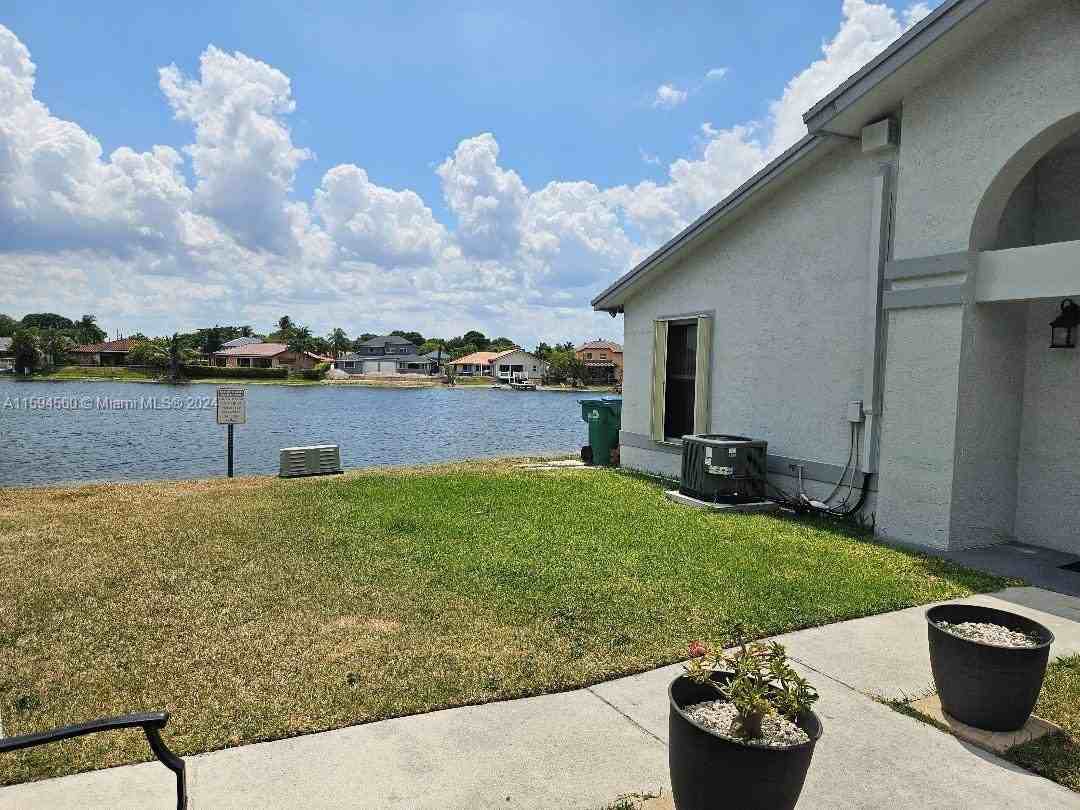 6602 Sw 152nd Pl #26-02 - Photo 2 of 8