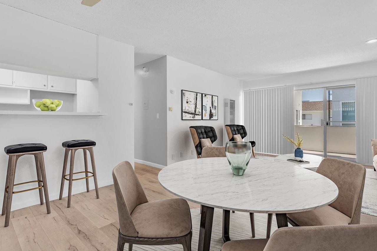 Copa De Oro Apartments - Photo 6 of 11