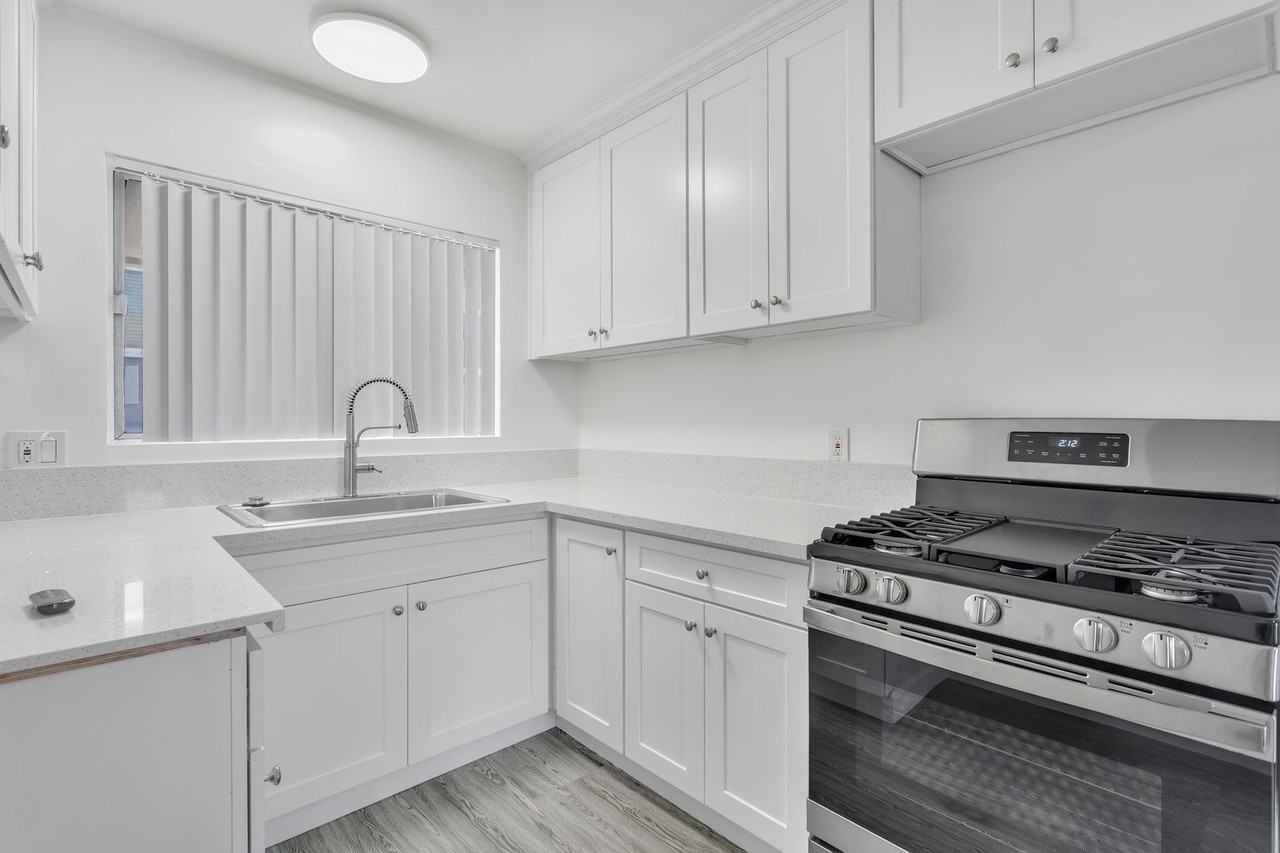 Aldor Apartments - Photo 3 of 6