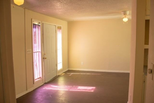 2322 NW 21st St - Photo 3 of 17