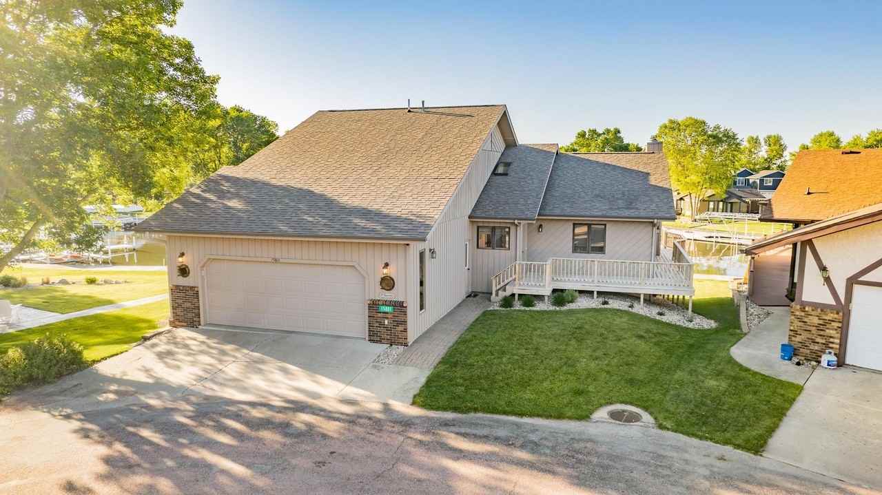 15801 Furman Rd - Photo 3 of 40