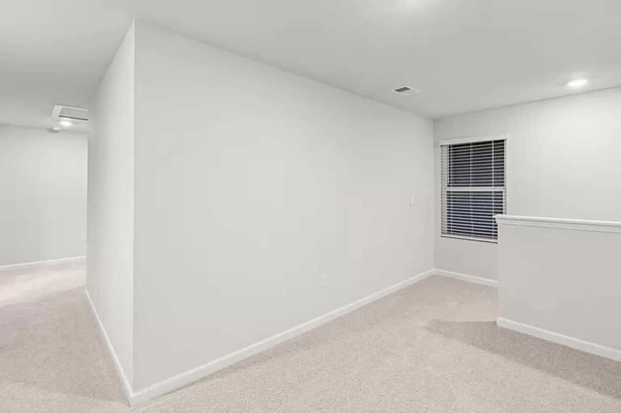 2049 Saltwater Bnd - Photo 3 of 18