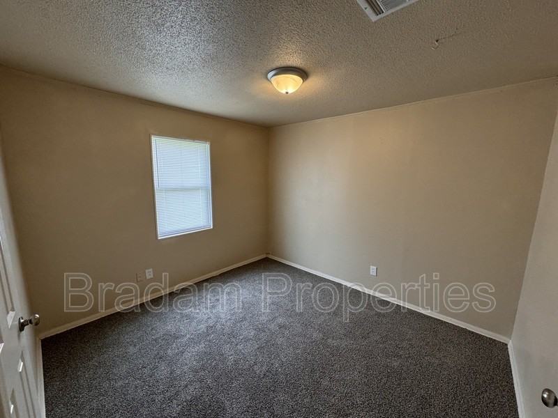 503 N Beaumont St - Photo 5 of 7