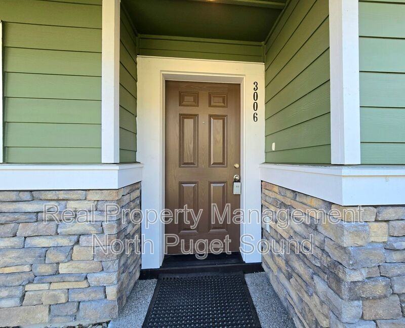 3006 35th St - Photo 2 of 25