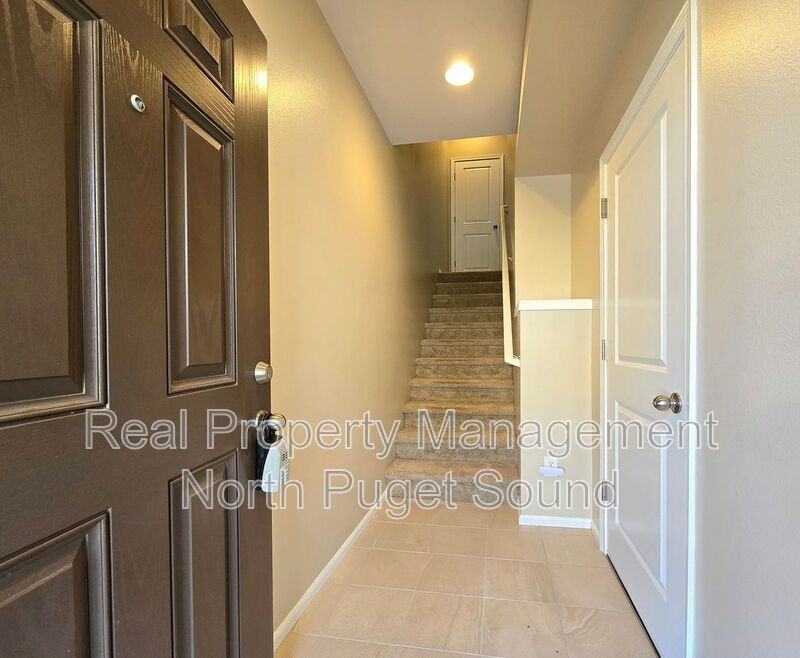 3006 35th St - Photo 3 of 25