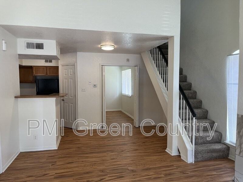 1808 E 66th Pl Unit D201 - Photo 7 of 35