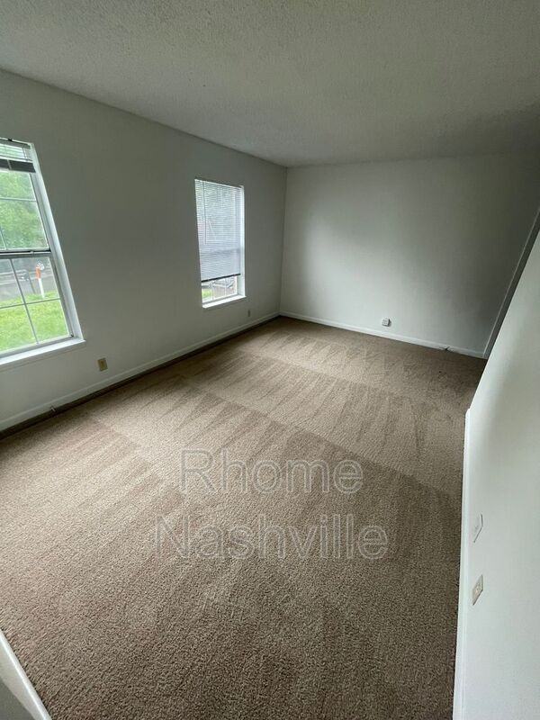 5161/5163 Hilson - Photo 2 of 12