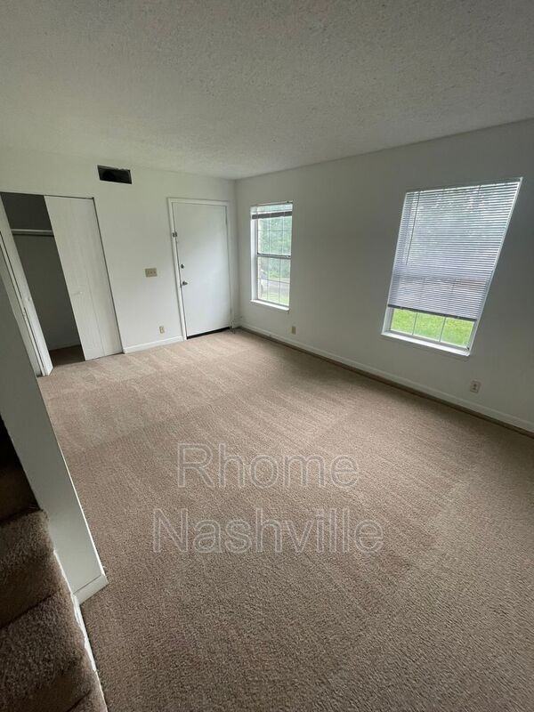 5161/5163 Hilson - Photo 3 of 12