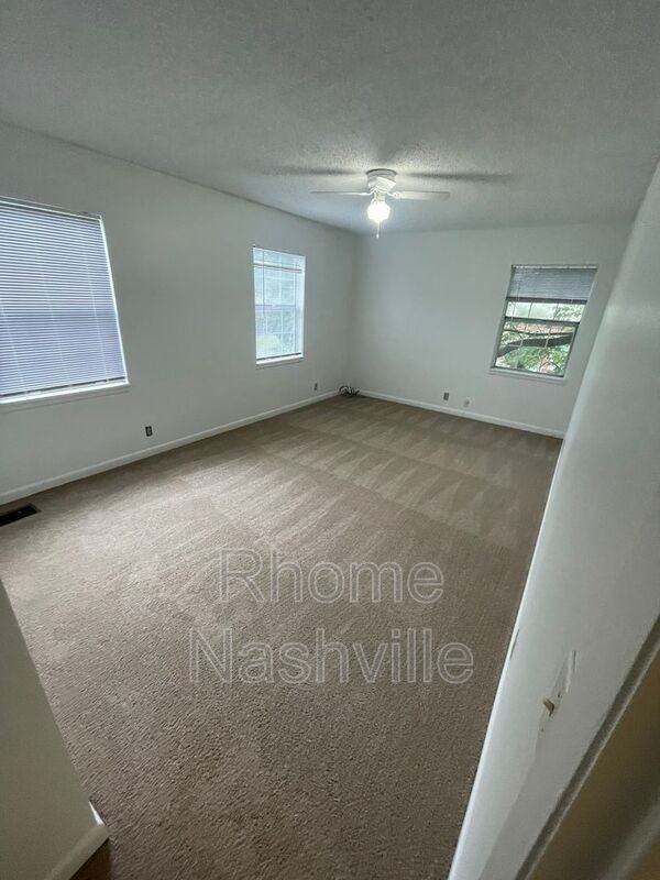 5161/5163 Hilson - Photo 5 of 12