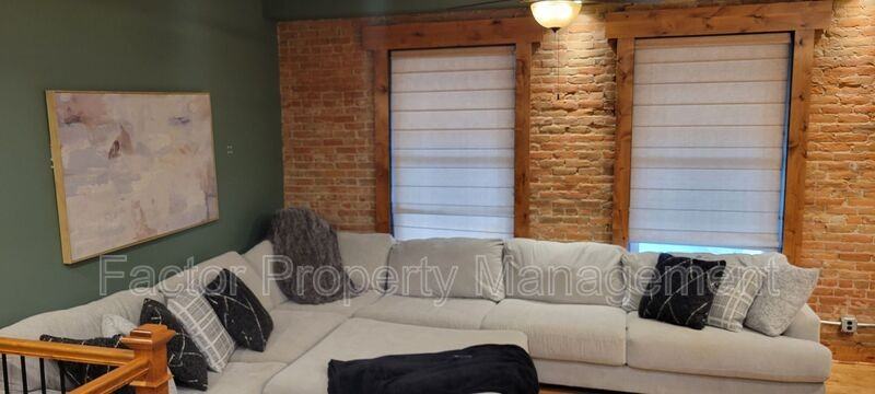 237 1/2 Belgrade Ave - Photo 4 of 27