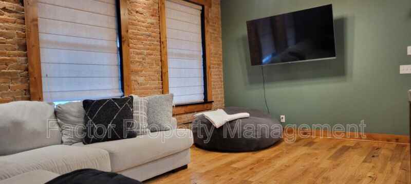 237 1/2 Belgrade Ave - Photo 5 of 27