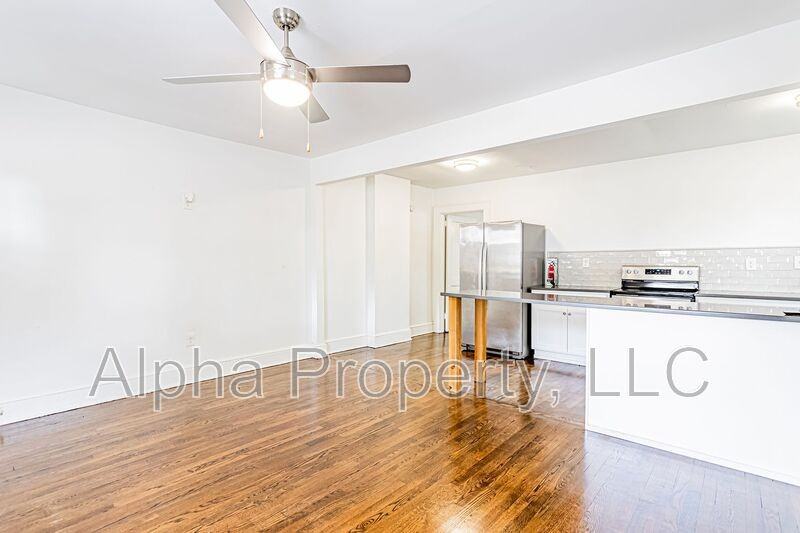 10 Crystal Ave #A - Photo 4 of 13
