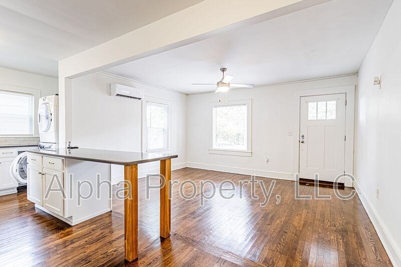 10 Crystal Ave #A - Photo 7 of 13