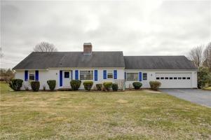 featured image of 16 South Dr