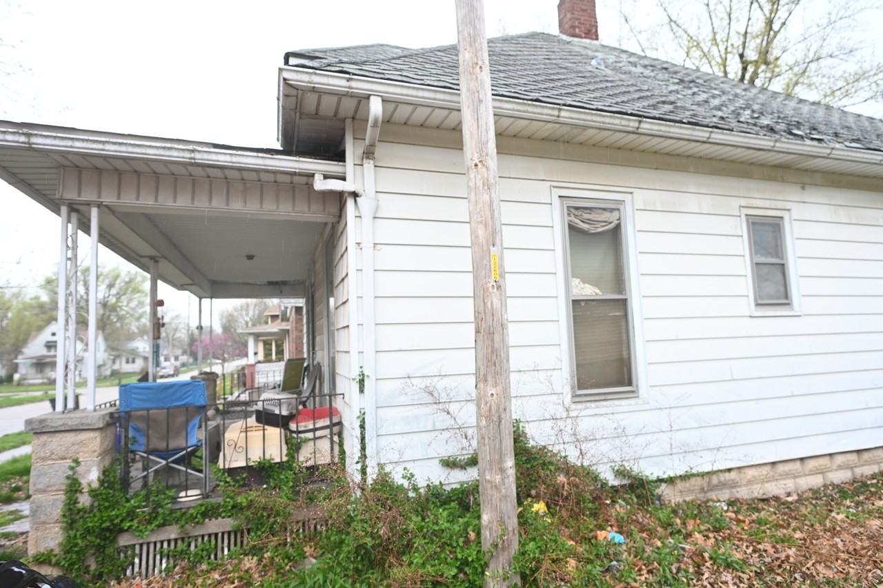 440 W Sawyer St - Photo 2 of 50